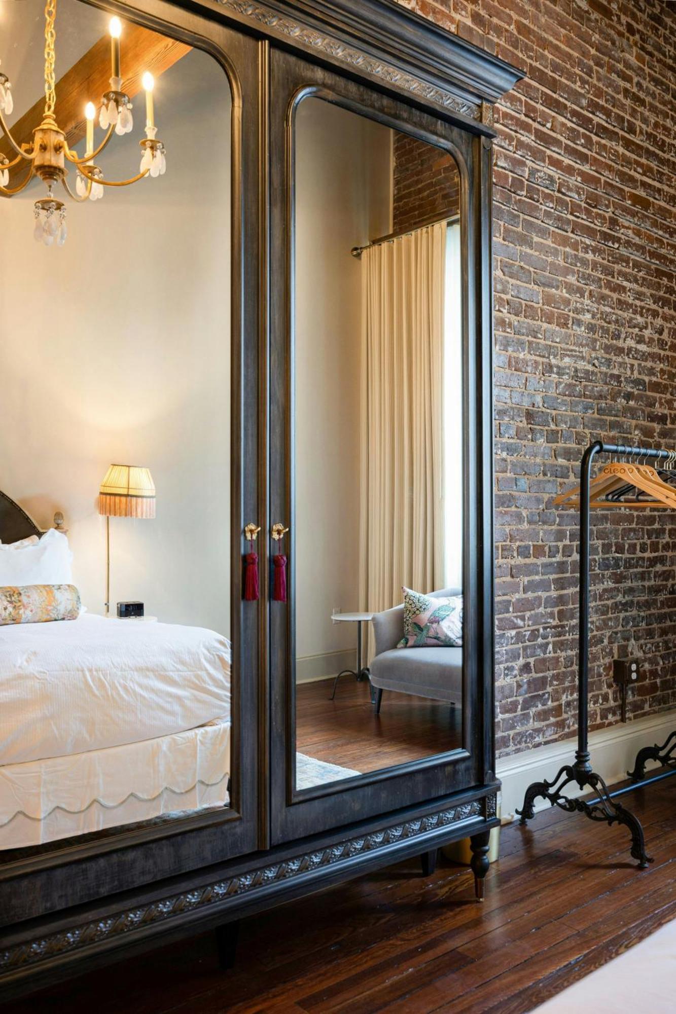 Hotel Cleo, Knoxville Downtown, A Tribute Portfolio Hotel Eksteriør bilde